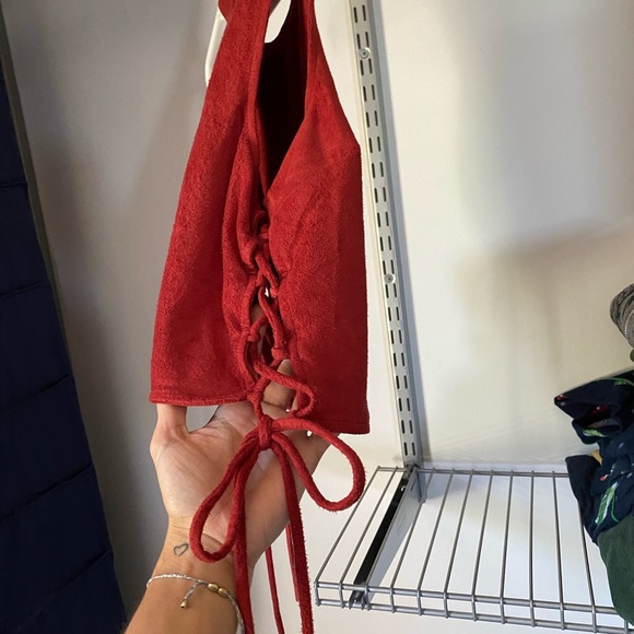Red suede crop top - Picture 4 of 4